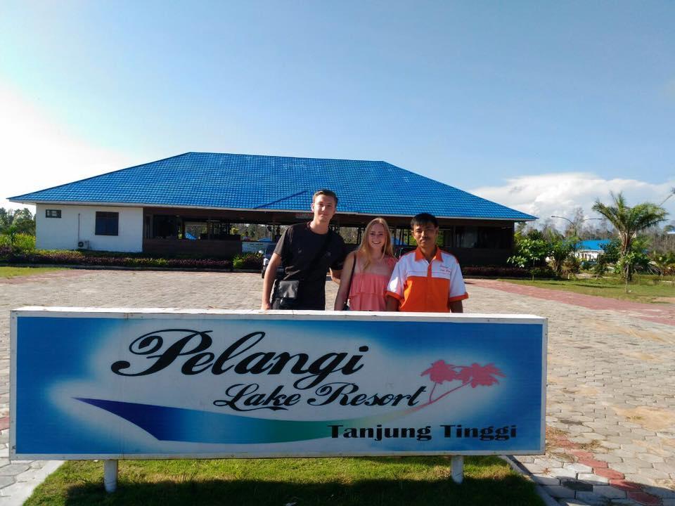 Pelangi Lake Resort Tanjung Pandan Eksteriør billede