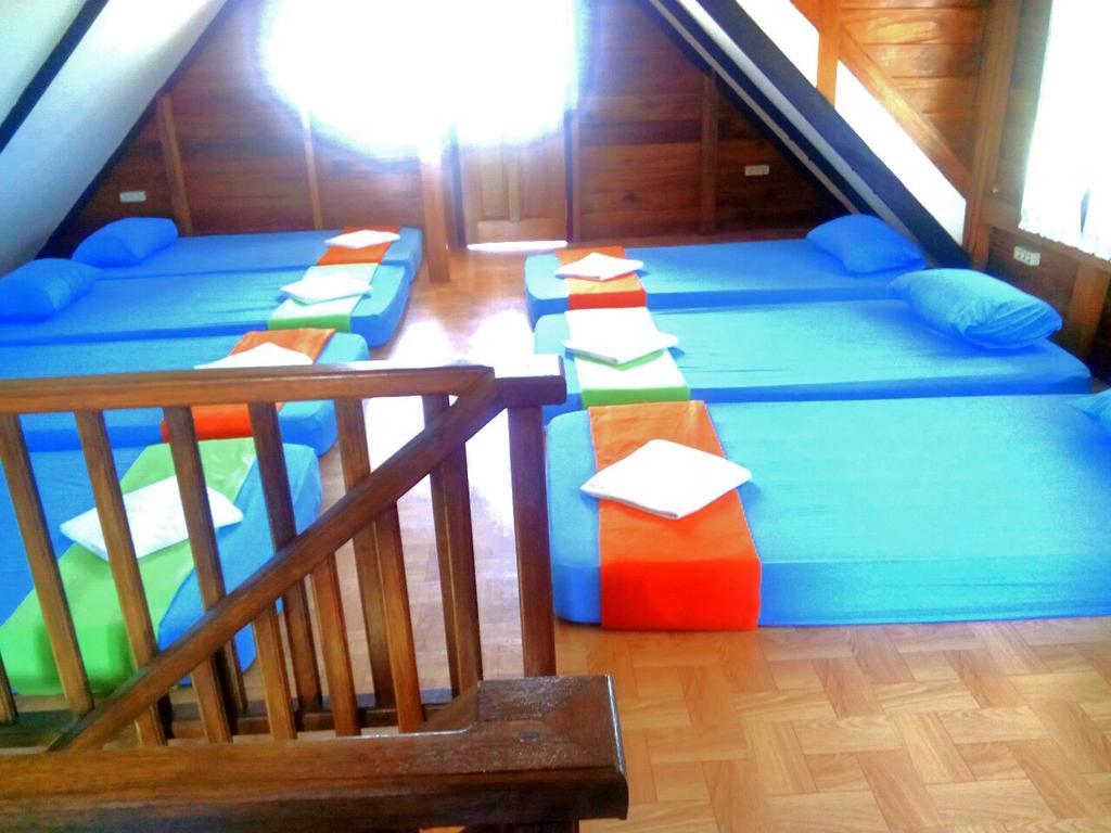 Pelangi Lake Resort Tanjung Pandan Eksteriør billede