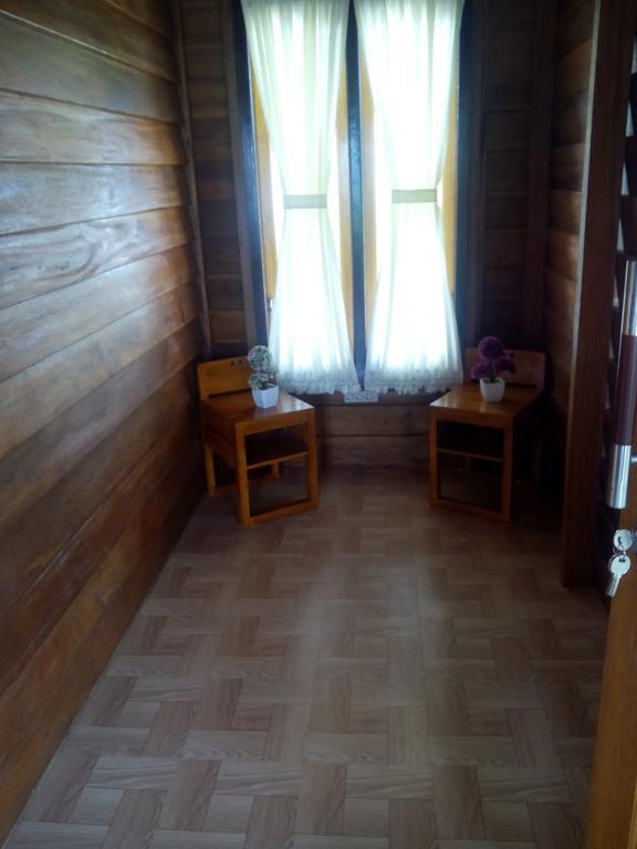 Pelangi Lake Resort Tanjung Pandan Eksteriør billede